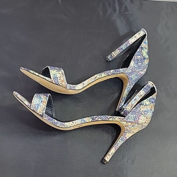 BRAND NEW NICOLE MILLER ADJUSTABLE BUCKLE ANKLE STRAP POINTED TOE  SANDAL - Picture 11 of 14